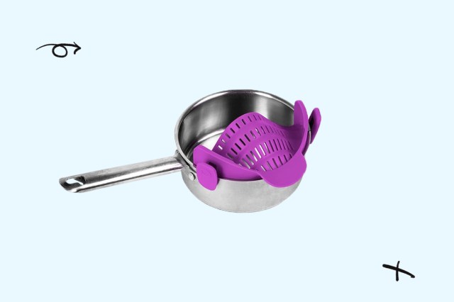 An image of a Kitchen Gizmo Strap N Strain Pot Strainer