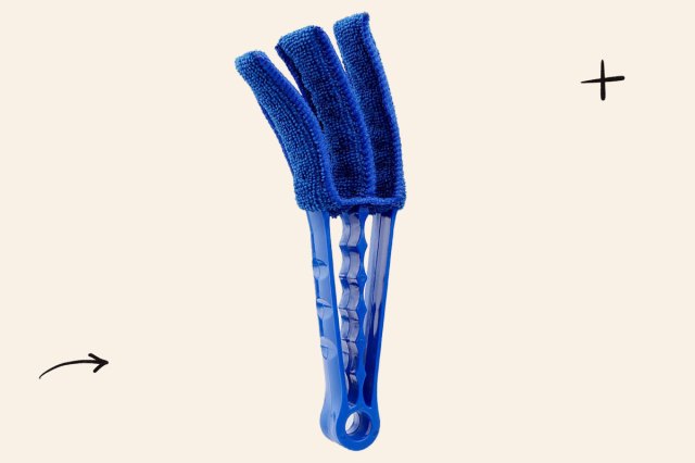 An image of the Hiware blinds duster